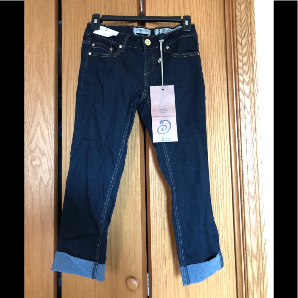 NWT Indigo Rein cropped jeans